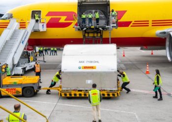 Llegan a Colombia 117 mil vacunas del Covax