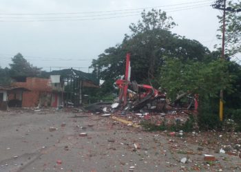 Colombia manda tropas a la frontera con Venezuela