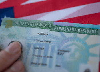 Oficializan fin de la «Carga Pública» de Trump