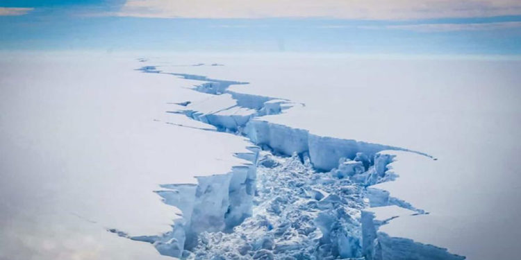 !Impresionante! Iceberg más grande que Nueva York se desprendió de la Antártida (Video)