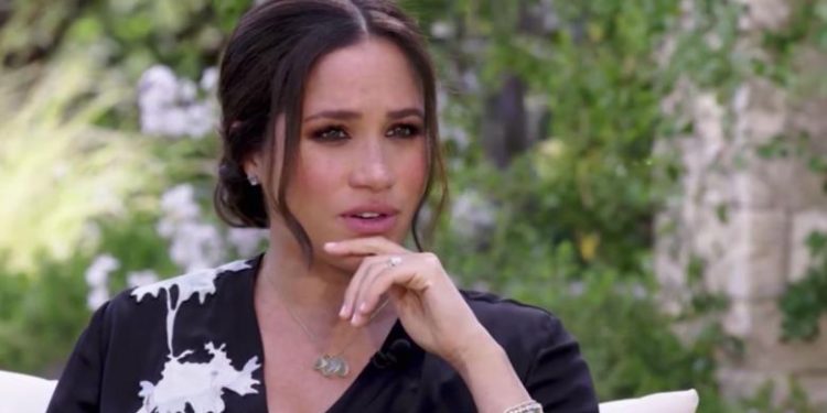 Meghan Markle saca trapos sucios de la realeza y Buckingham la investiga por acoso