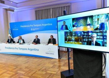 Uruguay pidió a Mercosur bajar aranceles y negociar