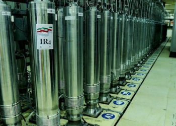 Irán desafía prohibición de enriquecer uranio al 60%