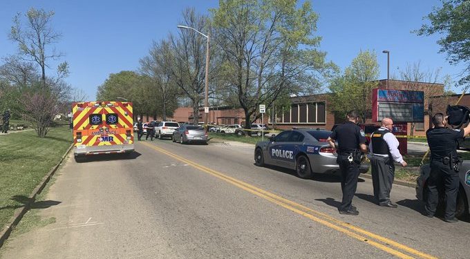 Múltiples víctimas tras tiroteo en escuela de Tennessee