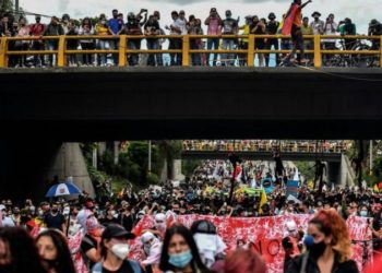 Duque retiró reforma tributaria tras multitudinarias protestas en Colombia
