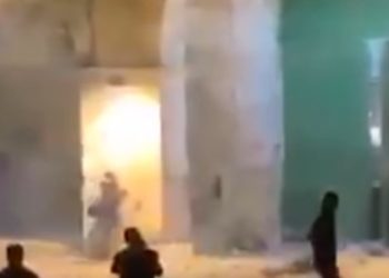 Violencia entre palestinos y fuerzas públicas isrelíes deja más de 300 heridos en Jerusalén
