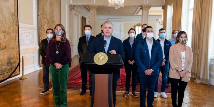 Duque retiró reforma tributaria tras multitudinarias protestas en Colombia