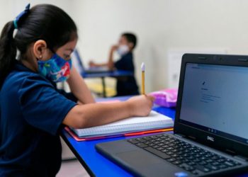 Miami-Dade: Se flexibiliza el uso de máscaras en las escuelas del condado