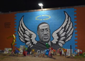 Hubo un tiroteo en la esquina donde murió George Floyd