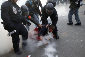 En 6 años: 2.600 latinos murieron a manos de policías