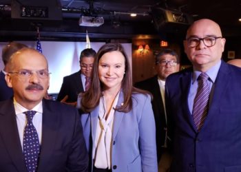 Fiscal de Florida se reunió con representantes de la oposición venezolana para denunciar testaferros del chavismo