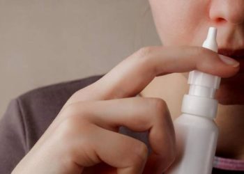 ¡Nueva esperanza! ¿En qué consiste el exitoso spray nasal israelí contra el COVID-19?