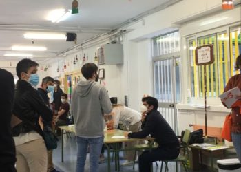 Madrid amaneció votando para autoridades regionales