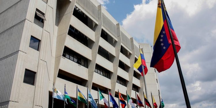 La dictadura venezolana reestablece la tarjeta unitaria de la oposición… por ahora