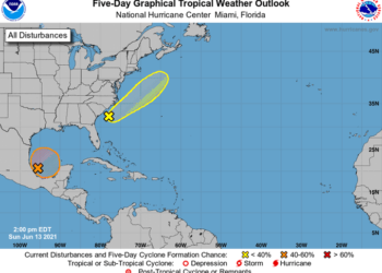 Depresión tropical Bill se forma frente a costa de Carolina