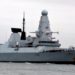 Tensión en el Mar Negro: bombarderos rusos lanzan cañonazos de advertencia a destructor británico