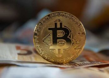 El Salvador planea usar energía volcánica para minar bitcoins