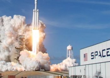 Cohete de SpaceX despegó con cargamento para Estación Espacial