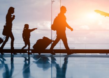 EEUU flexibiliza recomendaciones para viajar a 60 países