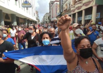 ¿Las protestas en Cuba son reflejo de debilidad del régimen?