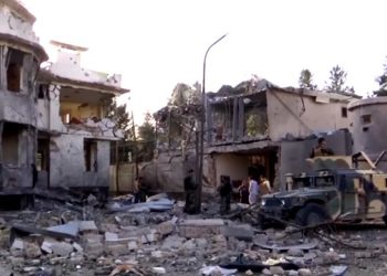 En Afganistán los talibanes a lo suyo: 40 civiles muertos y más de 100 heridos en una ciudad sitiada