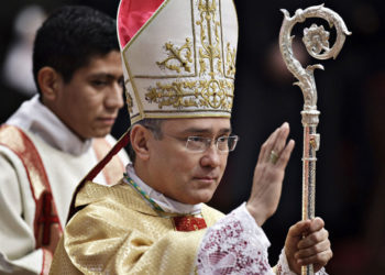 El sacerdote venezolano que se convirtió en el número tres del Vaticano