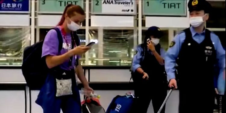 Atleta bielorrusa recibe visa humanitaria de Polonia tras negarse a regresar a casa