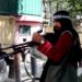 Talibanes quieren parecer más moderados pero sus acciones prueban lo contrario