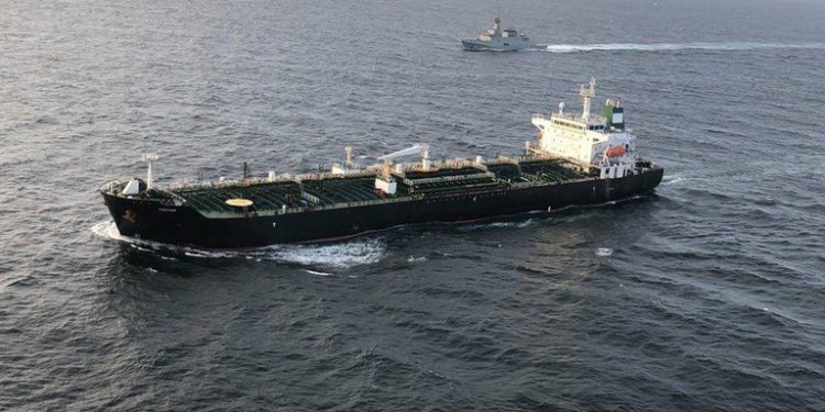 En claro desafío, Irán descarga en Venezuela petróleo condensado en violación de las sanciones