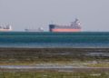 Es la segunda vez: Barco atascado bloqueó tráfico por el Canal de Suez