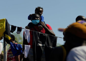 ¿Qué les hizo creer a 10.000 haitianos que serían recibidos en EEUU a través de la frontera mexicana con Texas?