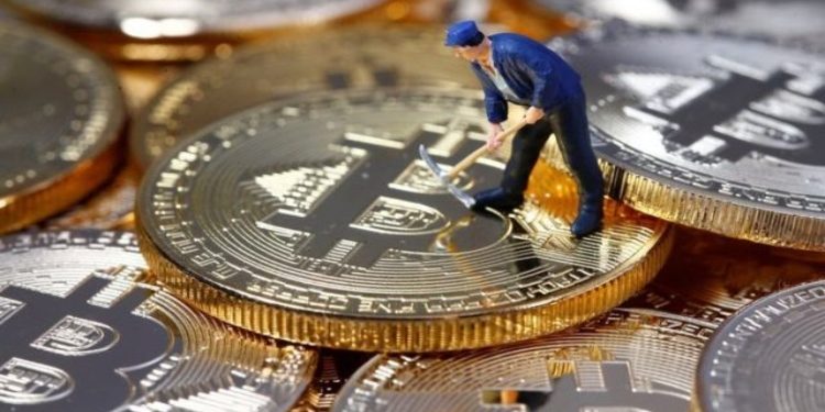 Senadores de EEUU proponen rastrear minería de criptomonedas en el extranjero
