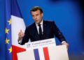 Le lanzaron un huevazo a Macron