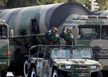 OTAN preocupada por «expansión del arsenal nuclear» chino