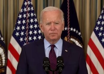 Biden planea atacar el techo de la deuda para culpar a McConnell