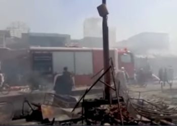 En Afganistán el horror no cesa: bomba detonó en mezquita. Cientos de víctimas