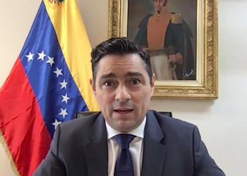 Embajador Vecchio respalda política anticorrupción de EEUU