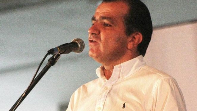 Uribismo apuesta por un moderado para tender puentes en elecciones presidenciales colombianas