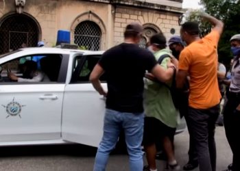 Cambio de estrategia en Cuba: La marcha es continua hasta el 27N o más allá
