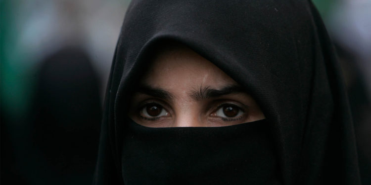 Guerra en Francia por la hiyab ¿Símbolo de libertad o de sumisión?