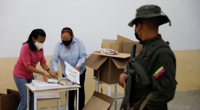 Venezuela celebra elecciones regionales sin garantías de transparencia