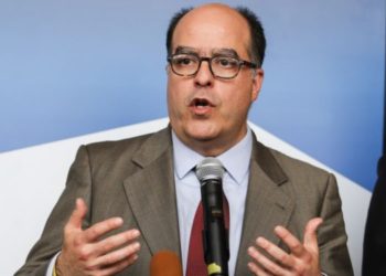 Julio Borges se distancia de Juan Guaidó con fuertes críticas