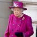 Reina Isabel II cancela viaje de Navidad ante auge de ómicron
