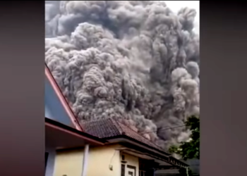 La erupción de un volcán en Indonesia causa 14 muertos