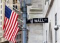 Pese al ómicron, Wall Street se va de vacaciones en alza