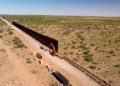 Comienza construcción del muro tejano en frontera con México