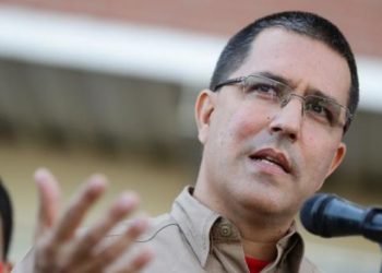 Arreaza, por Twitter, reconoce su derrota en las elecciones de Barinas