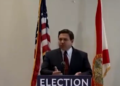 DeSantis se burla de demócratas que visitan Florida en pandemia