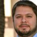 Representante de origen latino desafía a senadora Kyrten Sinema