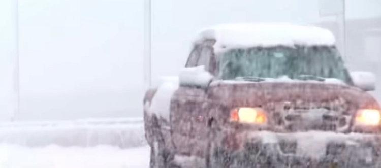 Caos en EEUU: Tormenta invernal amenaza a 80 millones de personas
